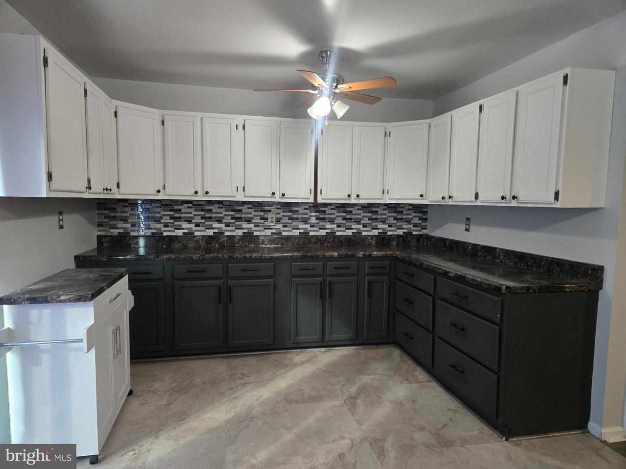 2118 Cedar Barn Way - Photo 7 of 29