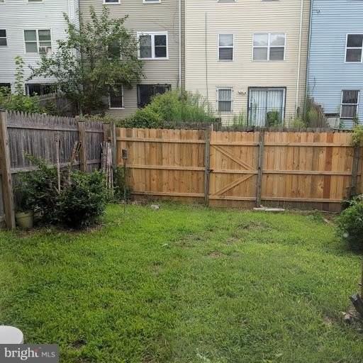 1106 Dutton Way - Photo 3 of 10