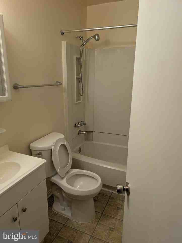 1106 Dutton Way - Photo 6 of 10