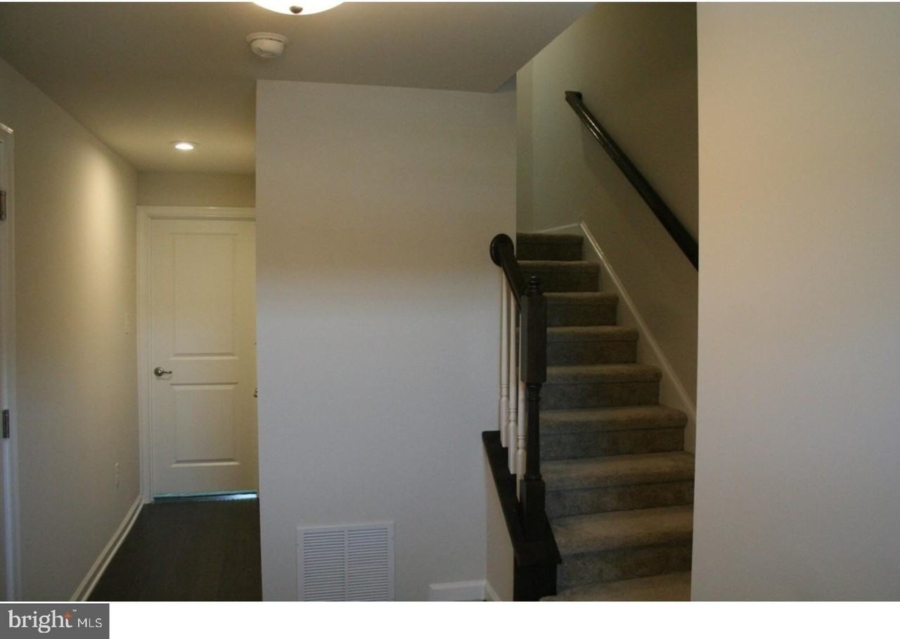 118 Meridian Ln - Photo 4 of 20