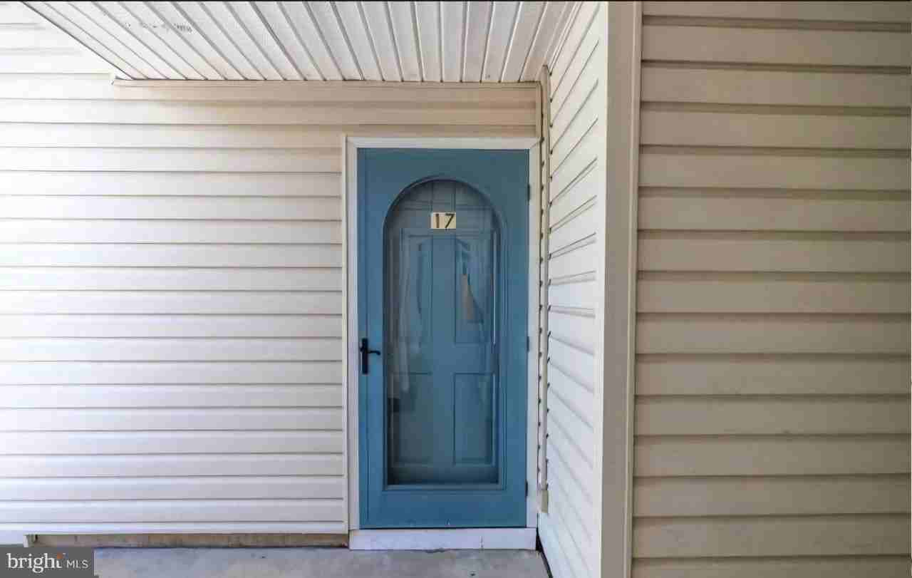 17 Mulberry Ct - Photo 2 of 11