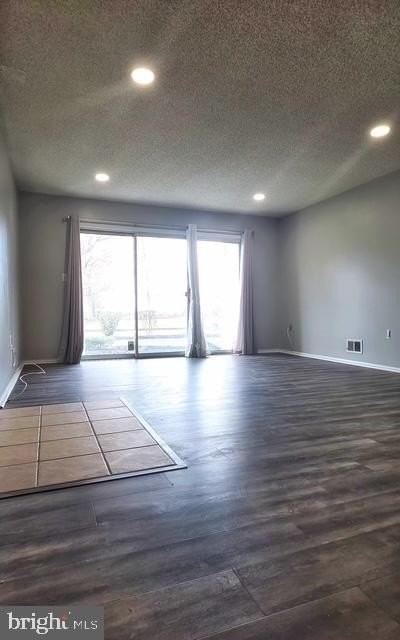 17 Mulberry Ct - Photo 3 of 11