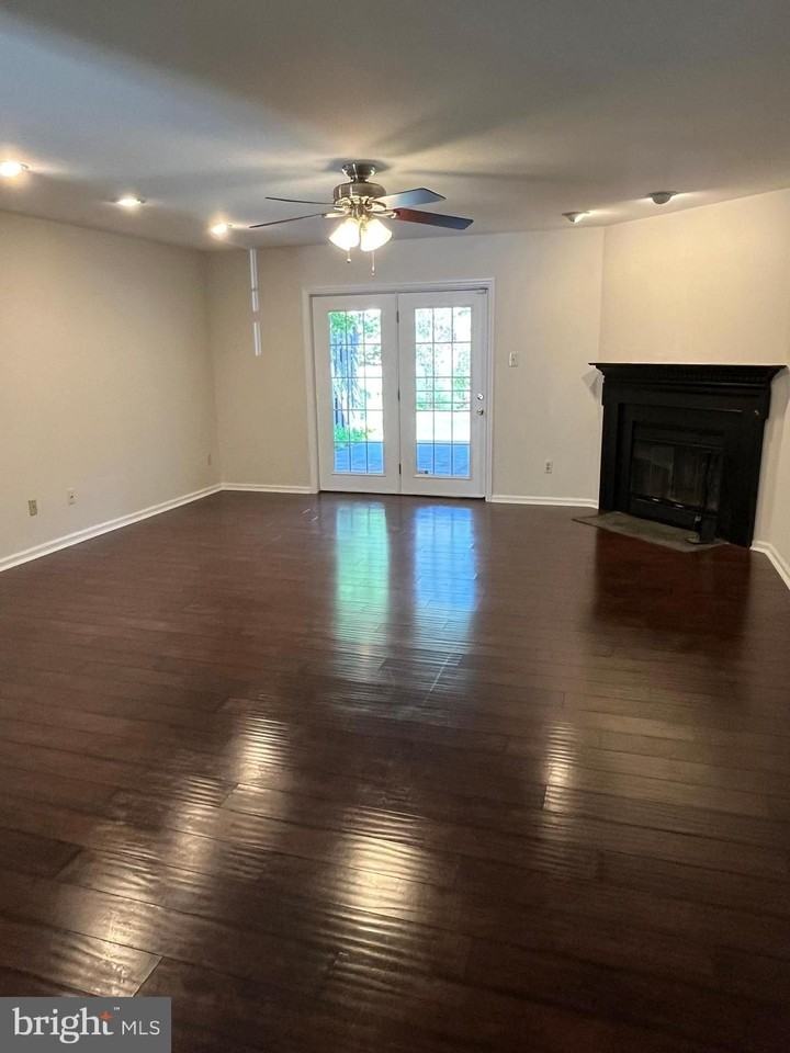 32 Wyckwood Ct - Photo 5 of 28