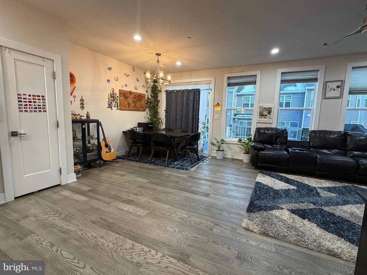 506 Juneberry Ct - Photo 5 of 21