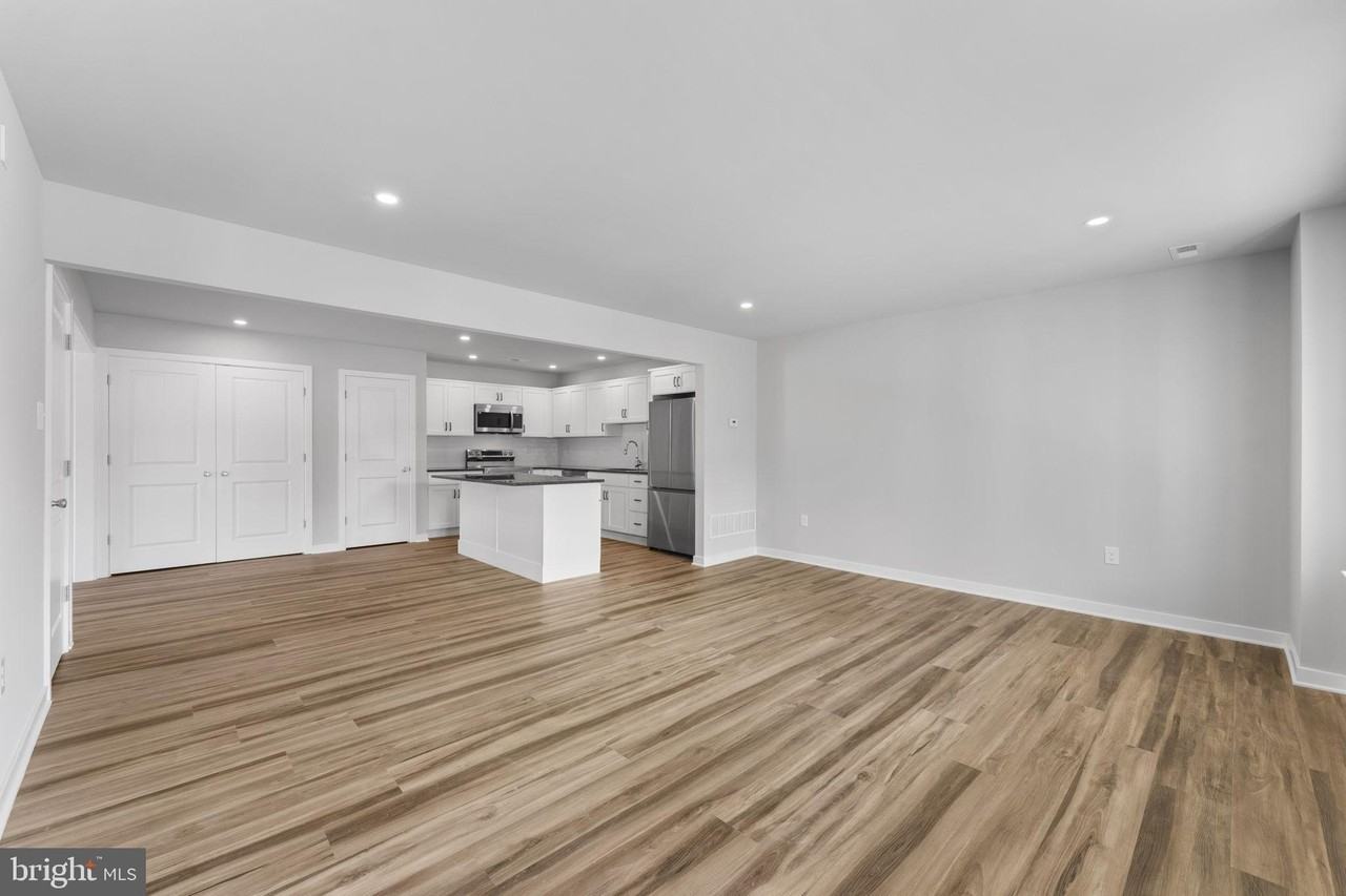 151 Old Lincoln Hwy - Photo 5 of 20