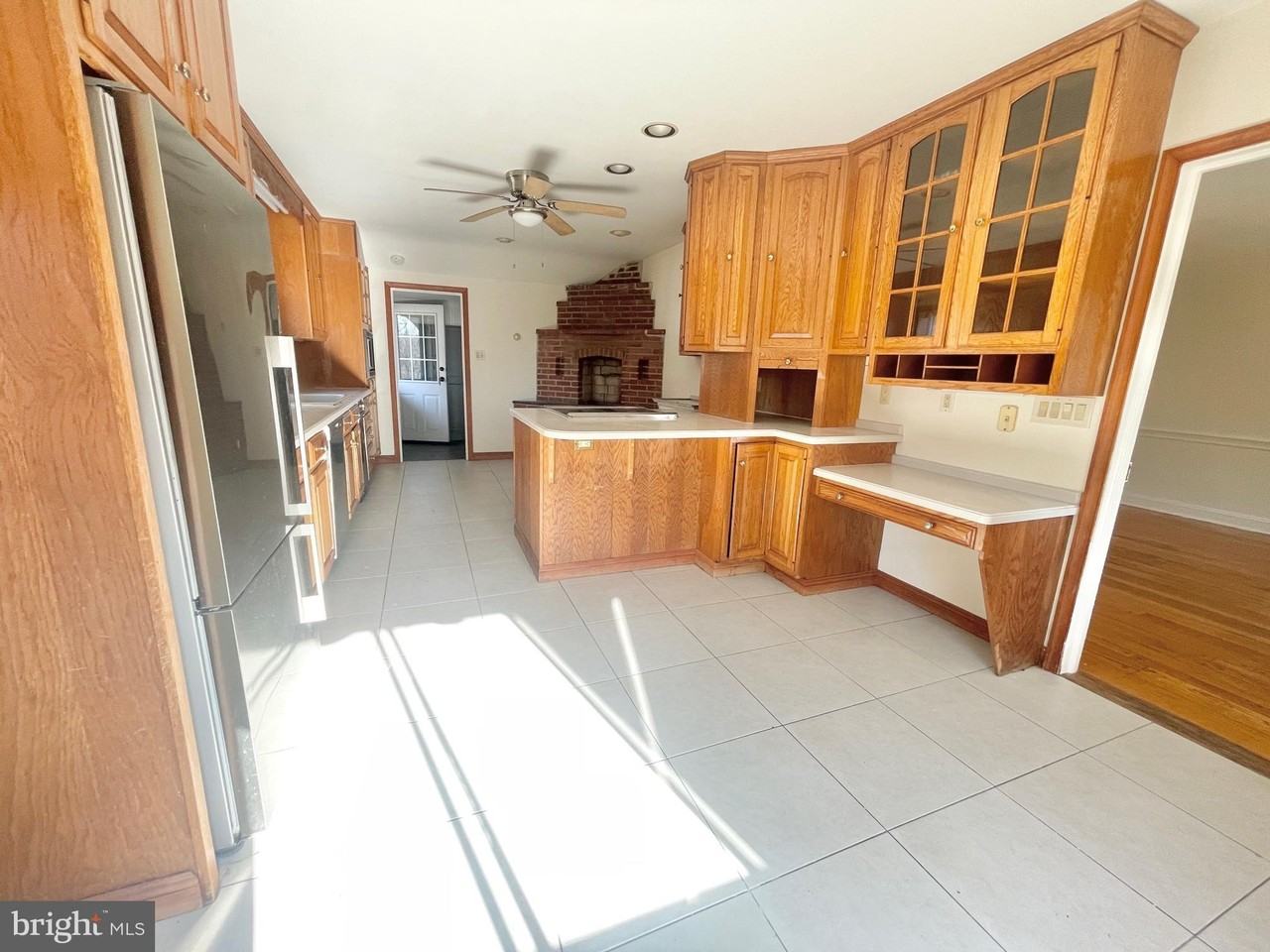 4925 W Chester Pike - Photo 3 of 16