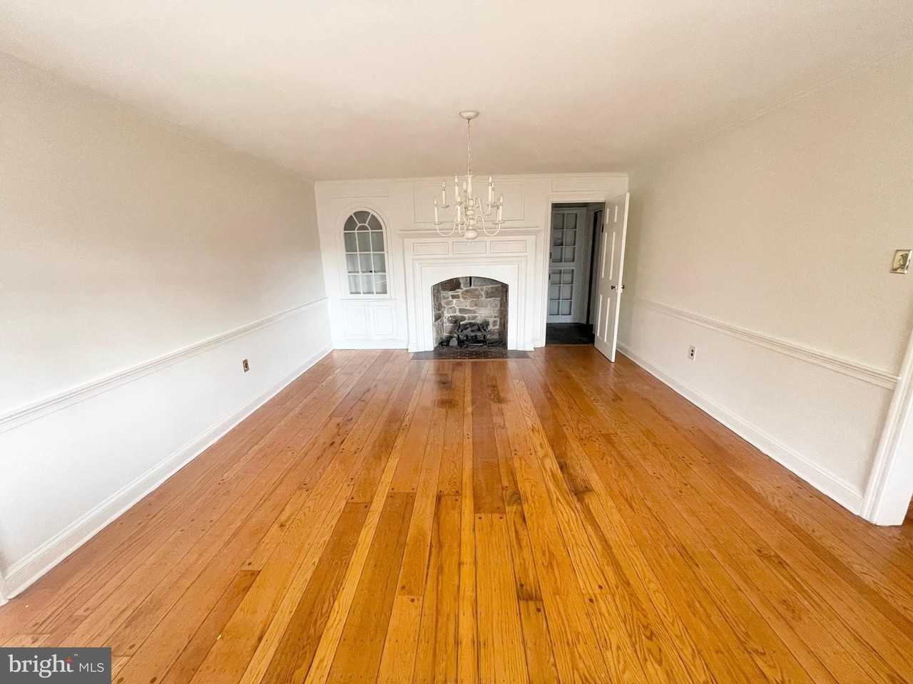 4925 W Chester Pike - Photo 4 of 16