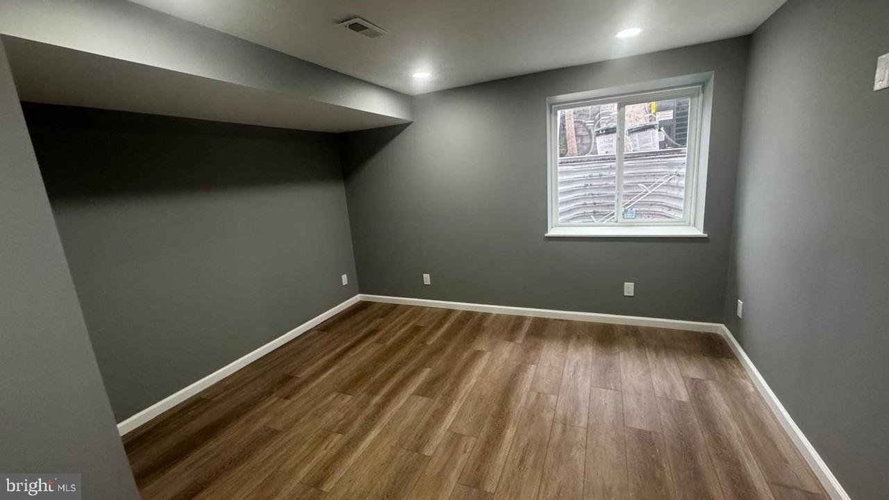 1837 S 22nd St #A - Photo 5 of 15