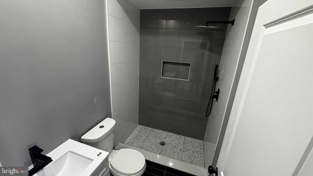 1837 S 22nd St #A - Photo 6 of 15