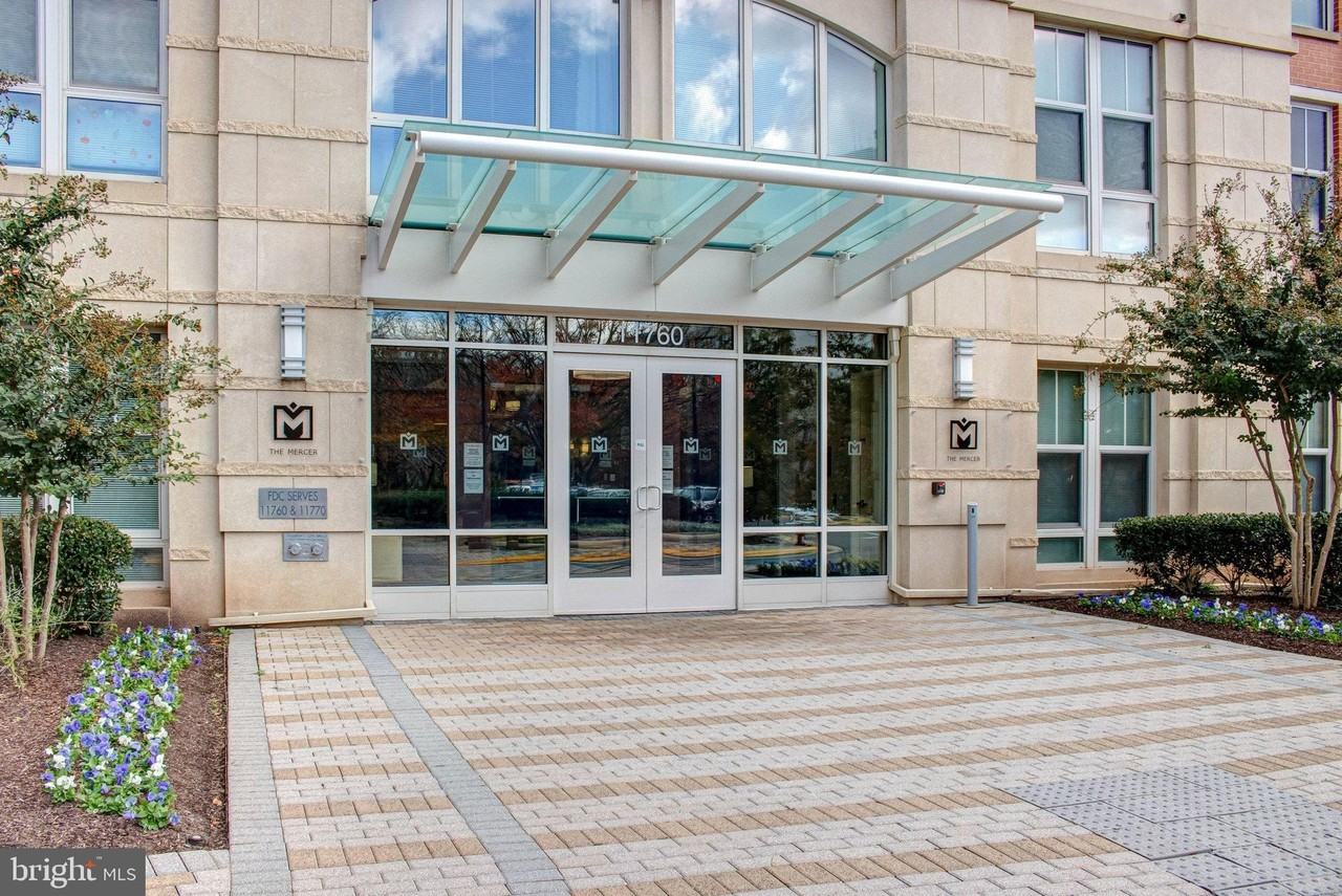 11760 Sunrise Valley Dr Apt 715 #715 - Photo 2 of 50