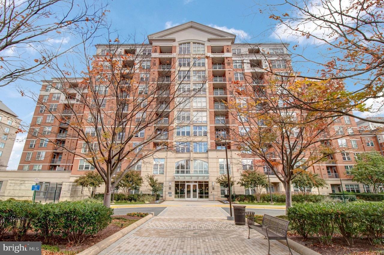 11760 Sunrise Valley Dr Apt 715 #715 - Photo 5 of 50