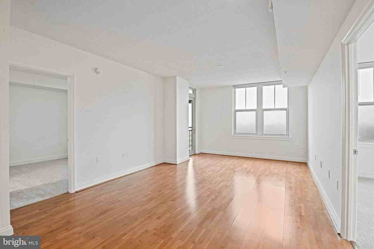 11760 Sunrise Valley Dr Apt 715 #715 - Photo 7 of 50