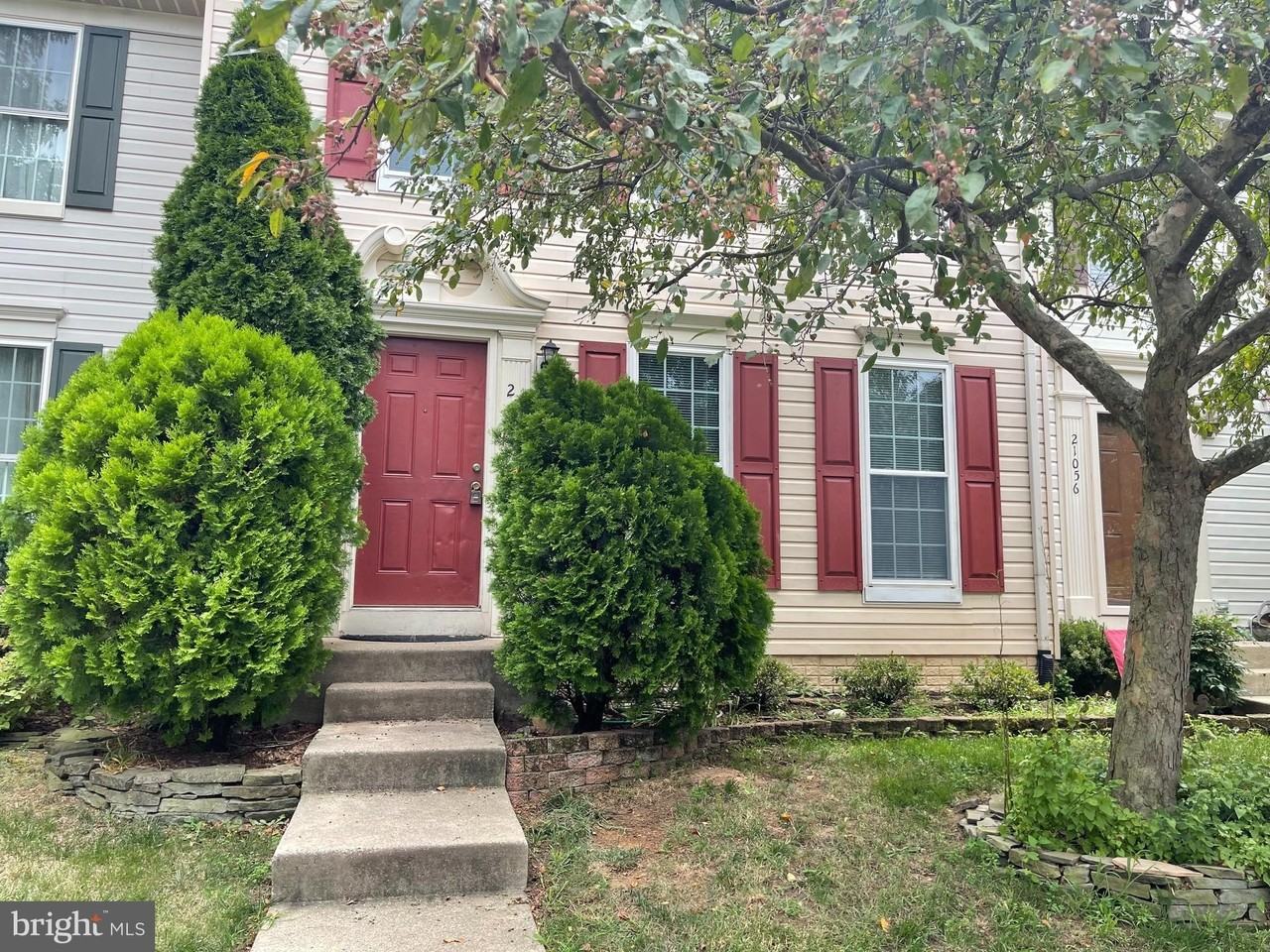 21054 Cornerpost Sq - Photo 2 of 27