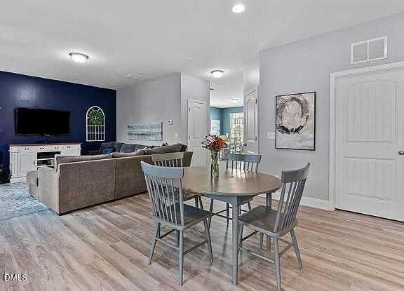 821 Stable Fern Dr - Photo 3 of 26