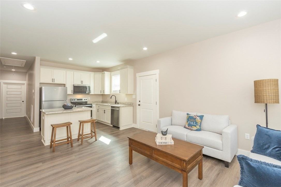 413B W 2nd Ave - Photo 5 of 21