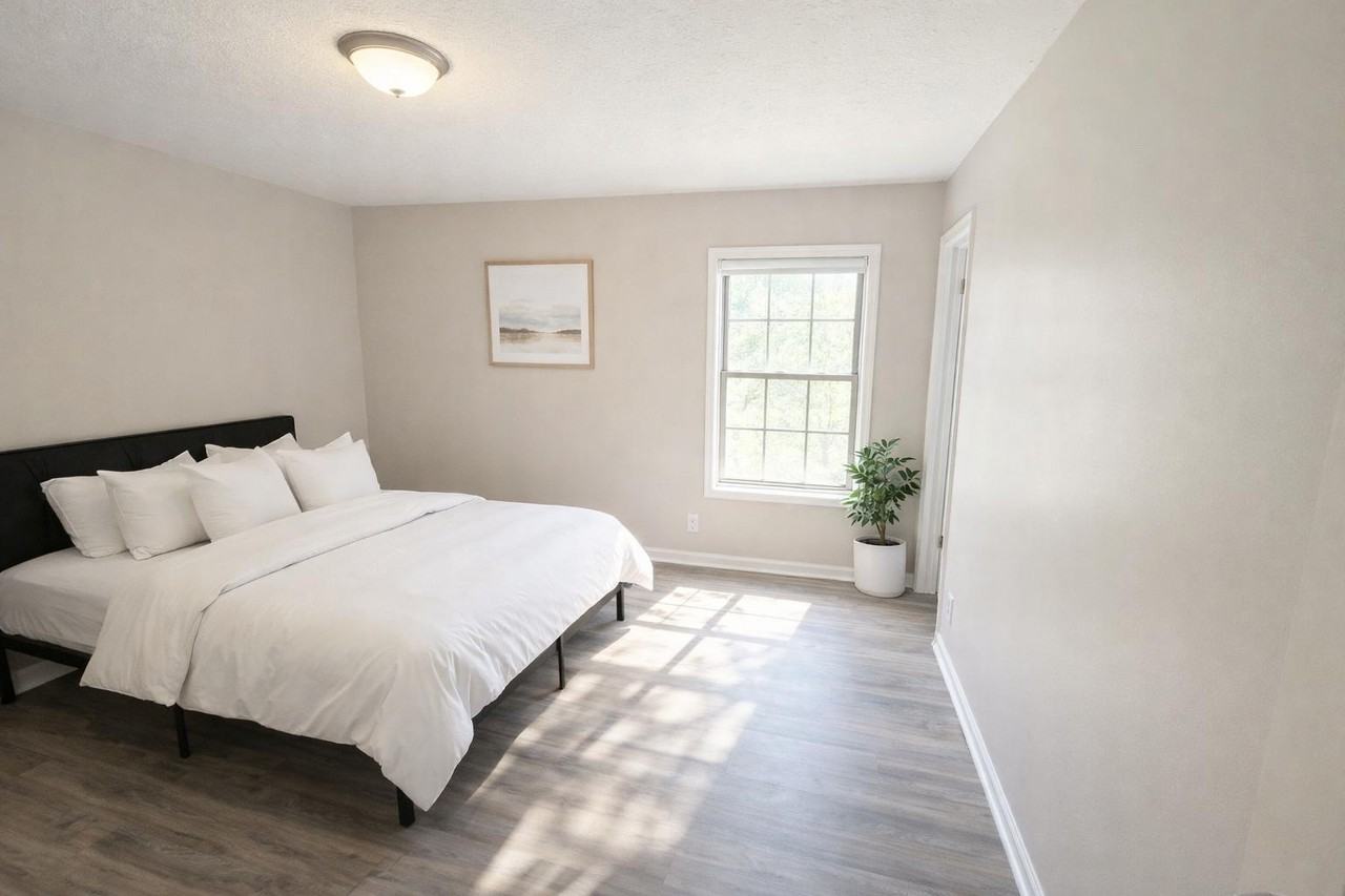 Glen Mora Dr - Photo 3 of 5