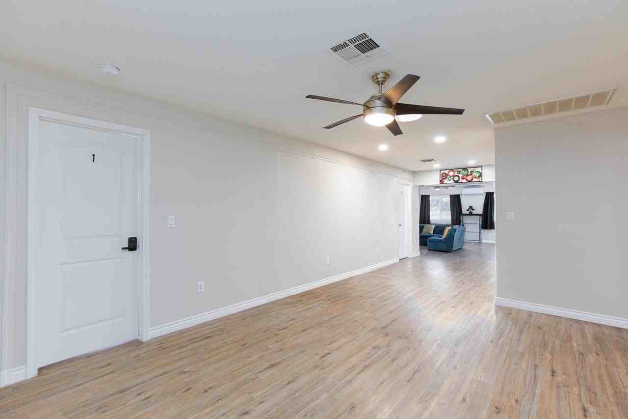 Ballard Dr - Photo 2 of 31