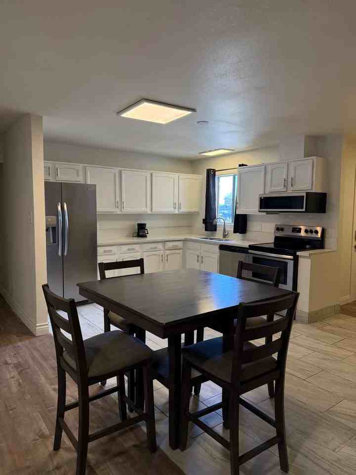 Mcallister Ave - Photo 2 of 28