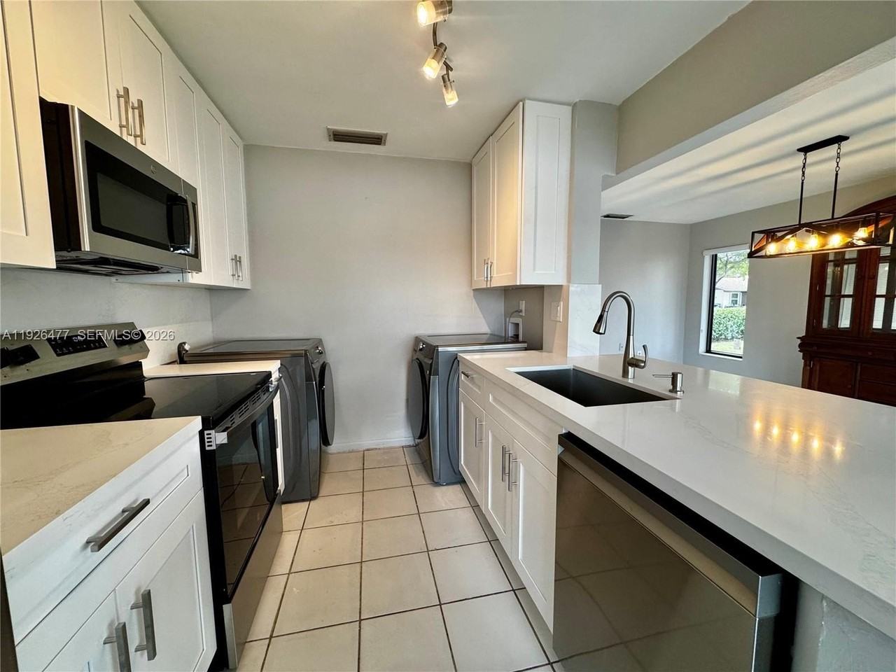 12365 Sw 119th Ter - Photo 6 of 21