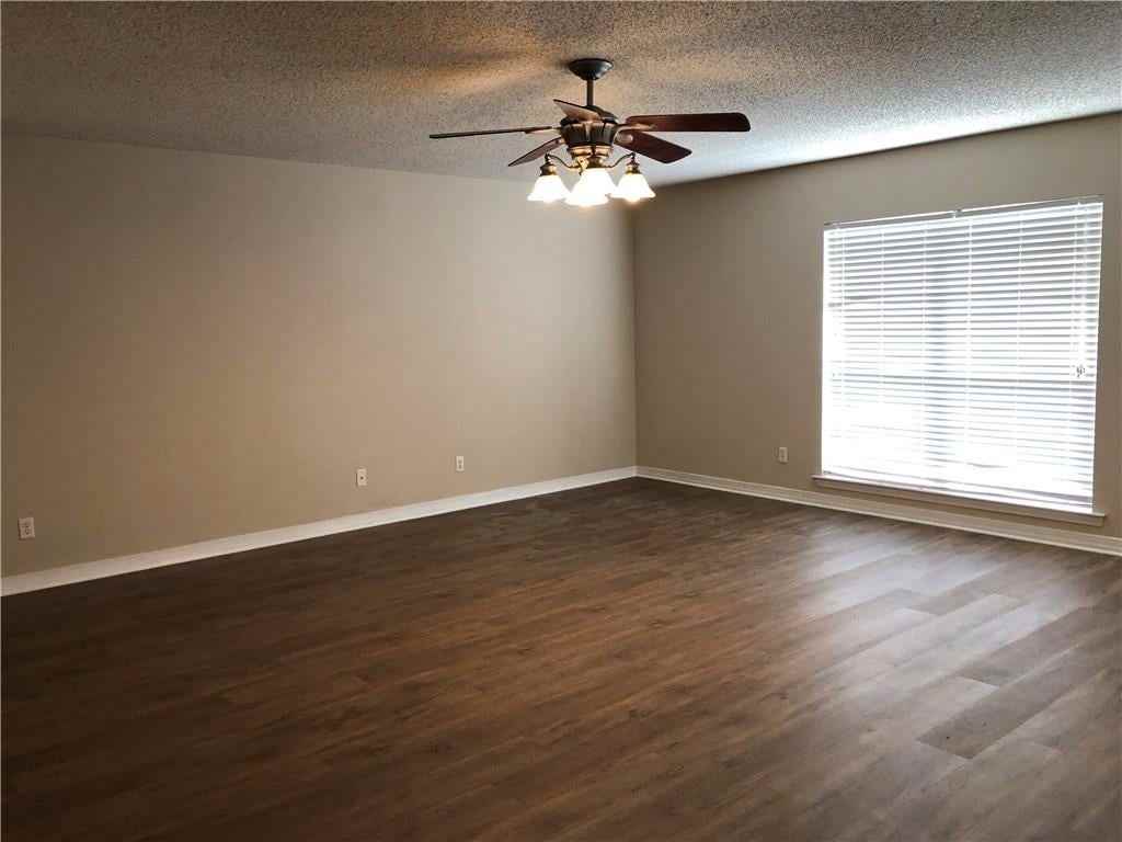 1064 Clairise Ct - Photo 5 of 23