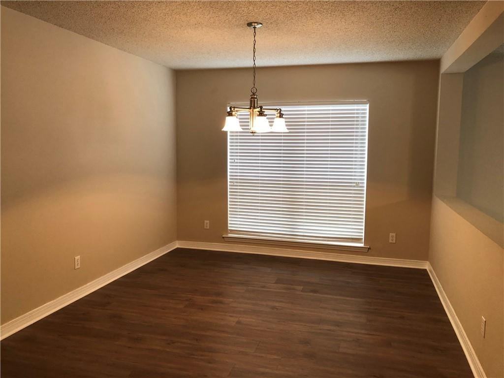 1064 Clairise Ct - Photo 6 of 23