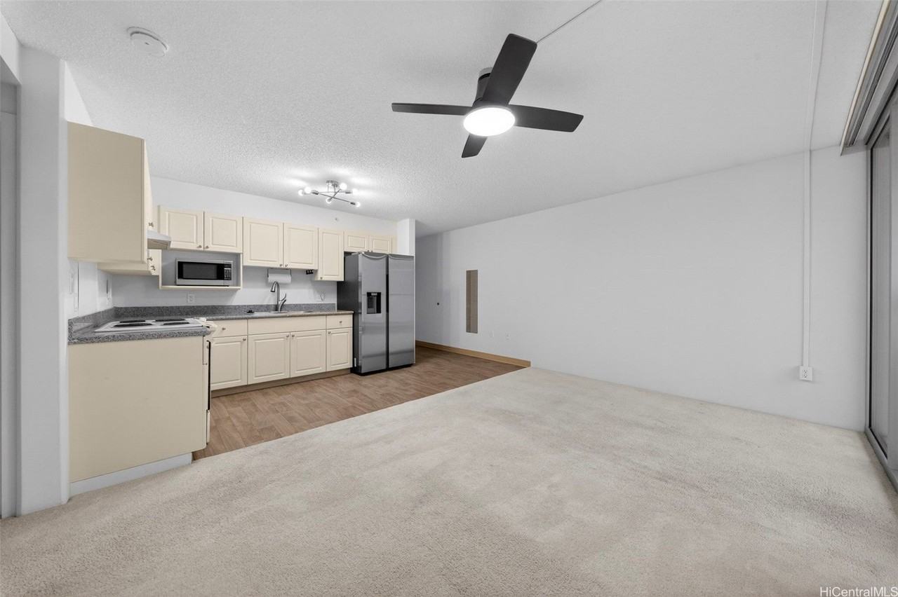 801 South St - Photo 6 of 23