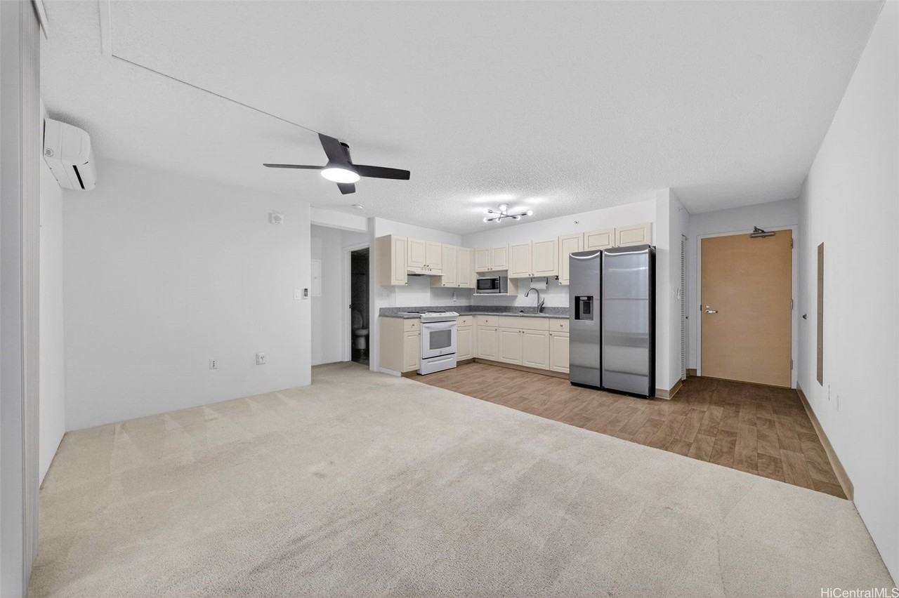 801 South St - Photo 7 of 23