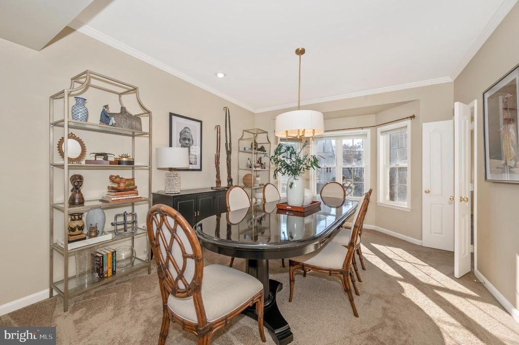 2575 Bear Den Rd - Photo 6 of 38