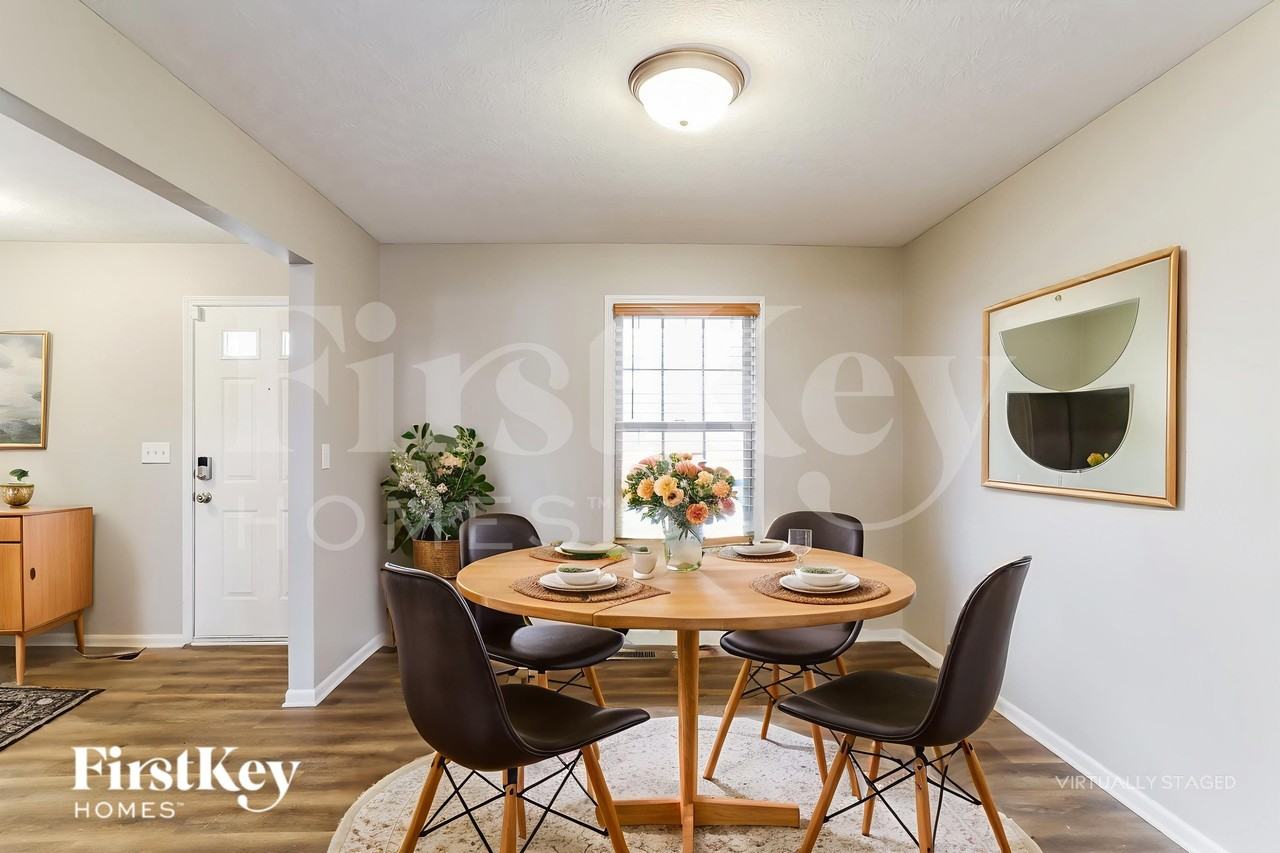 11760 Chanticleer Dr - Photo 6 of 19