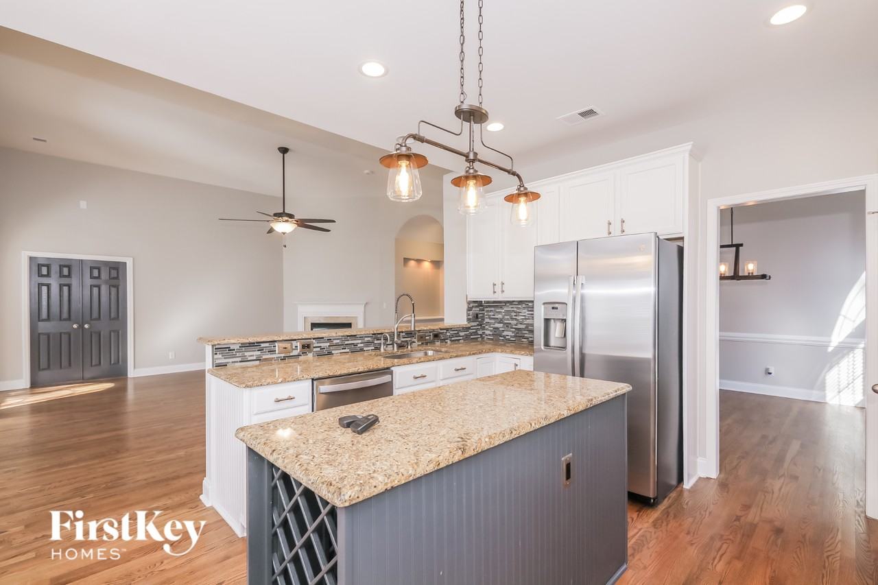 11718 Kennon Ridge Ln - Photo 5 of 15