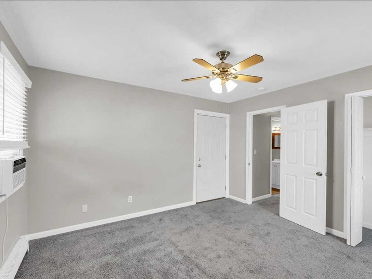 335 Riley Drive - Photo 3 of 14