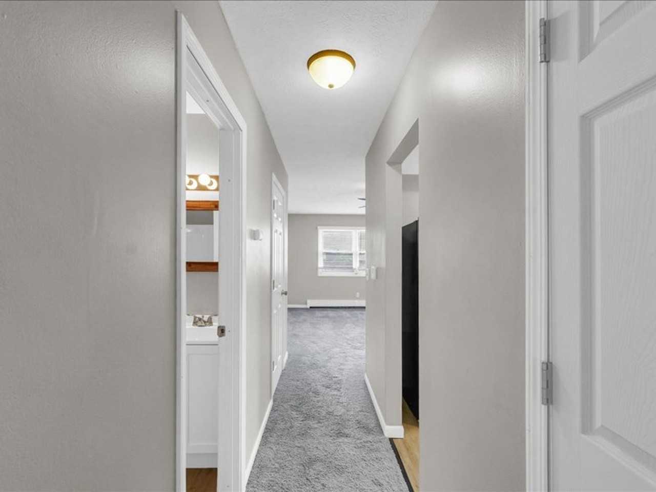 335 Riley Drive - Photo 4 of 14