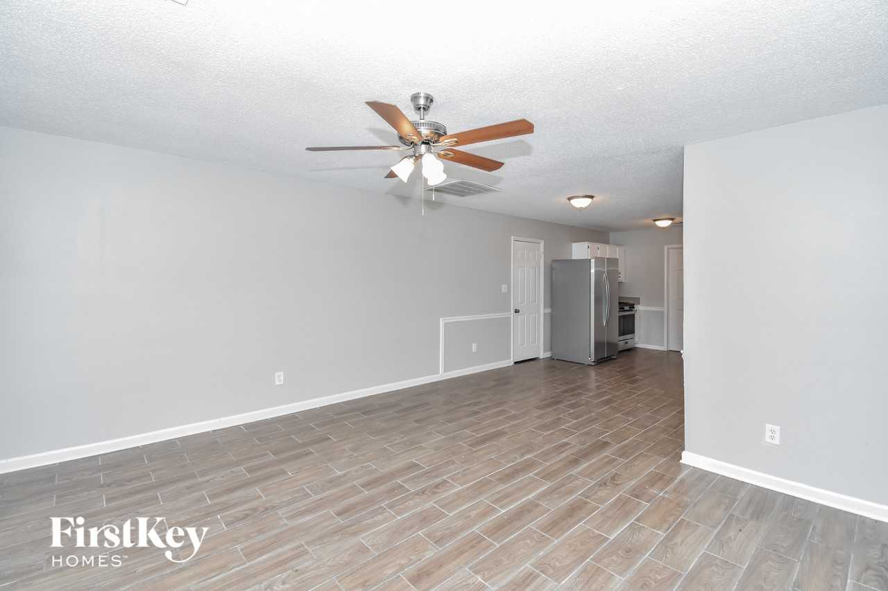 41 Country Village Dr - Photo 3 of 15