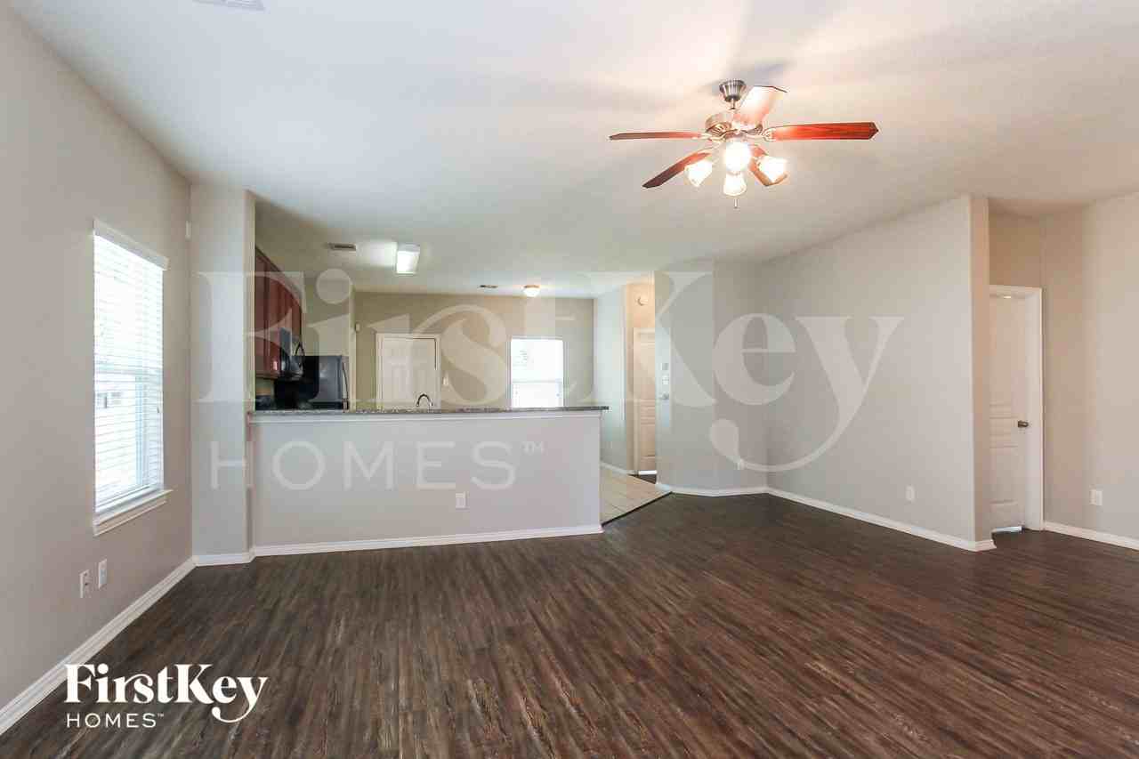 7006 Orchid St - Photo 3 of 15