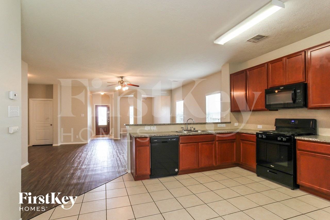 7006 Orchid St - Photo 6 of 15