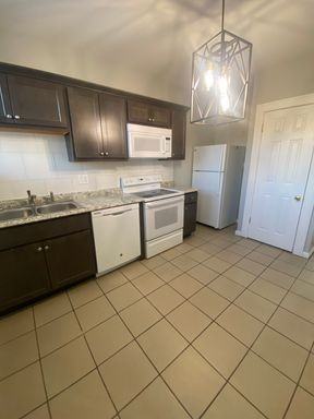 4305 Potomac St - Photo 2 of 7