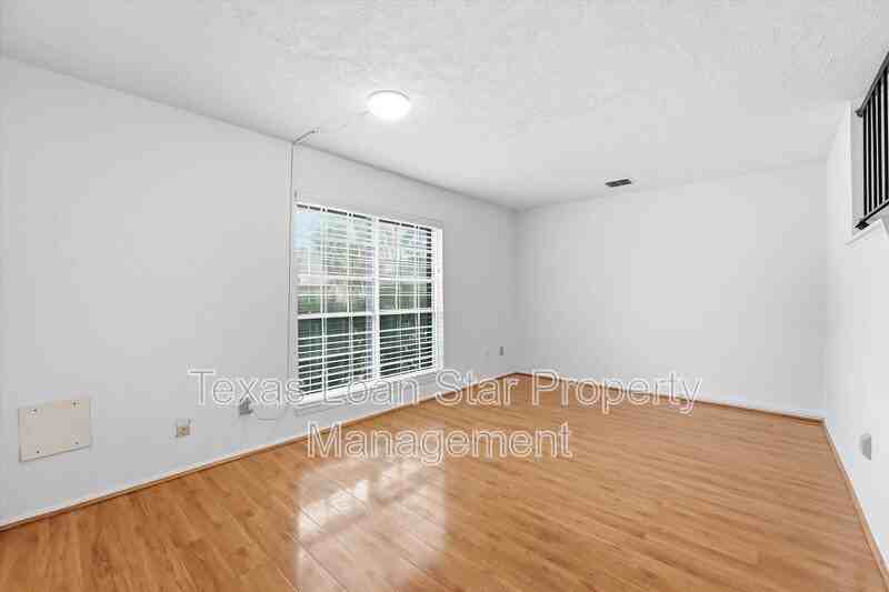 12447 Sharpview Dr - Photo 6 of 28