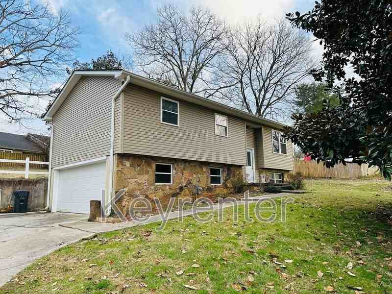 918 W Forest Blvd - Photo 2 of 27