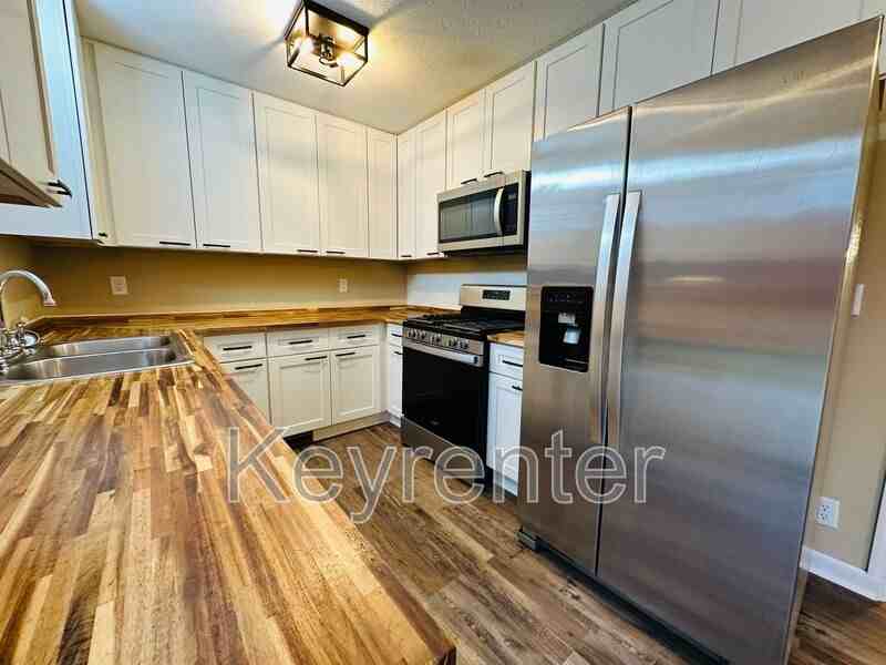 918 W Forest Blvd - Photo 4 of 27