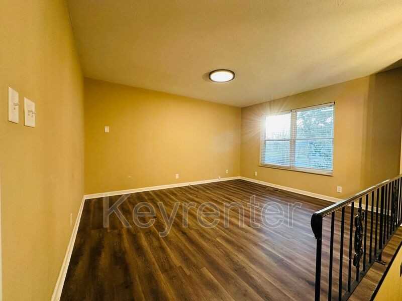 918 W Forest Blvd - Photo 5 of 27