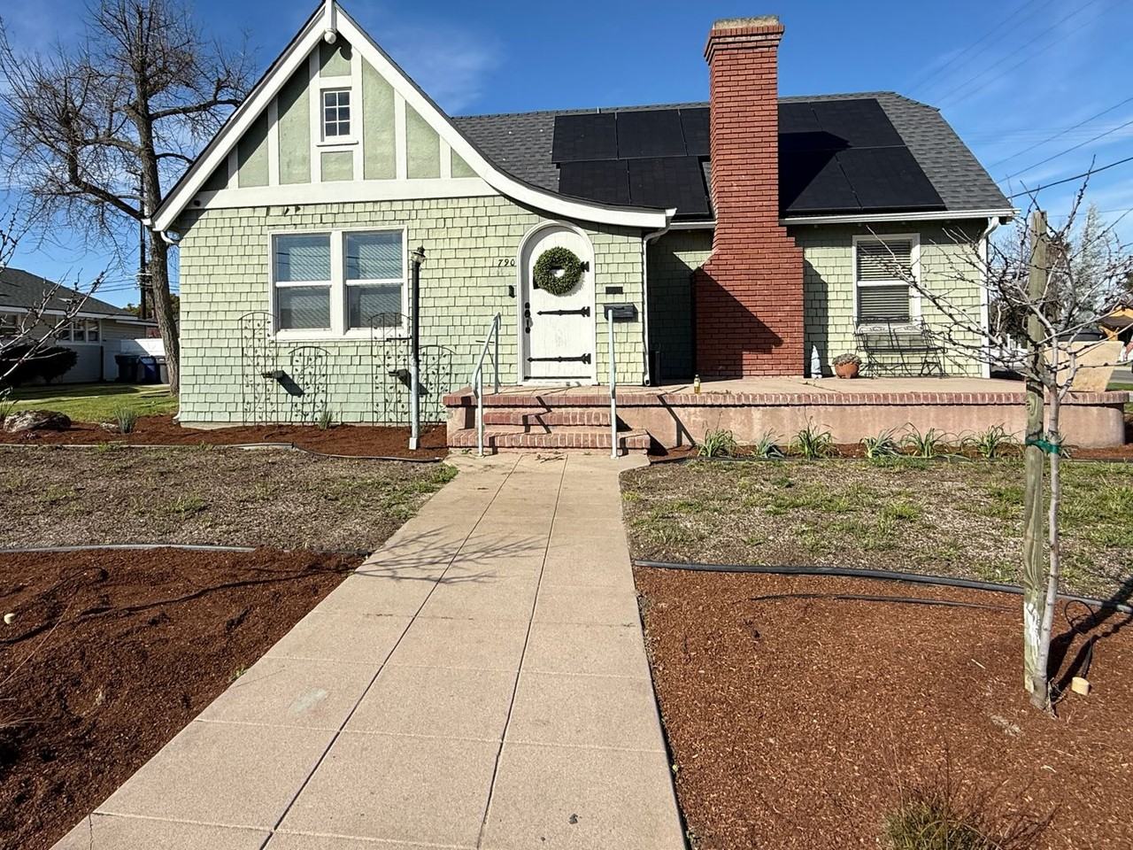 790 E San Joaquin Ave - Photo 2 of 21