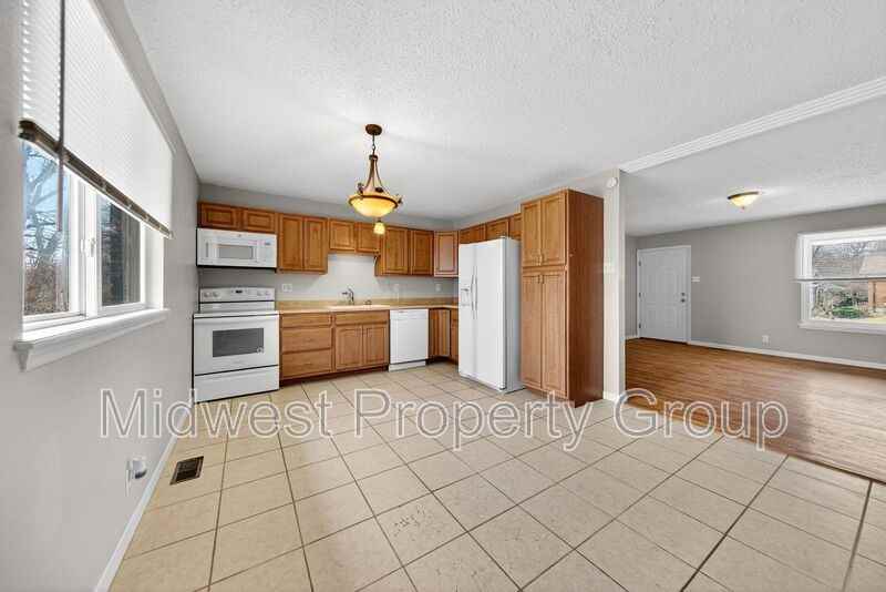 2224 Millvalley Dr - Photo 4 of 27