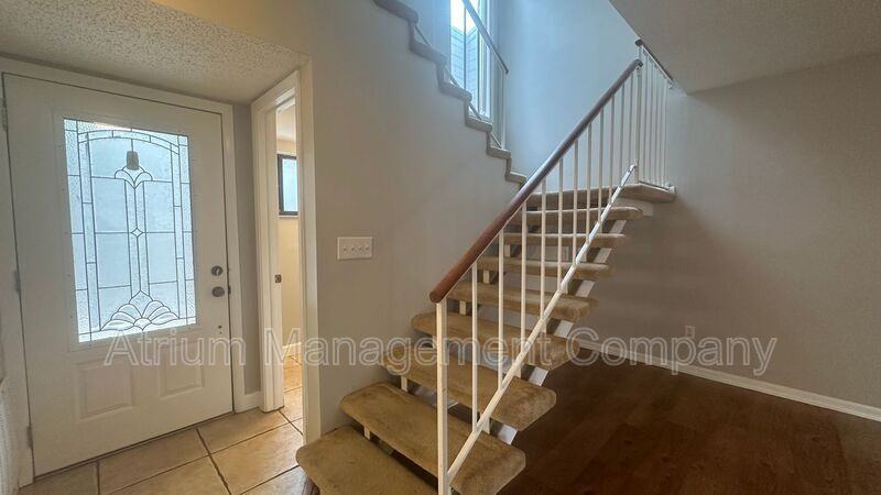 1532 N Carolwood Blvd - Photo 2 of 50