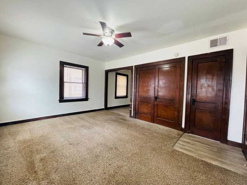 625 W Maple Ave #2D - Photo 2 of 6