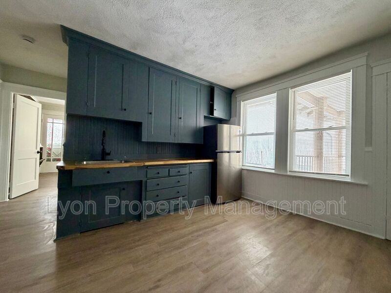 30 Cote Ave #3F - Photo 2 of 11