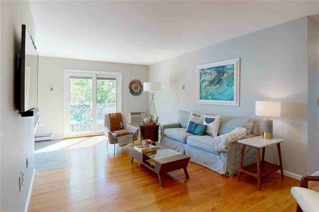 43 Bullocks Point Ave ##4c - Photo 2 of 29