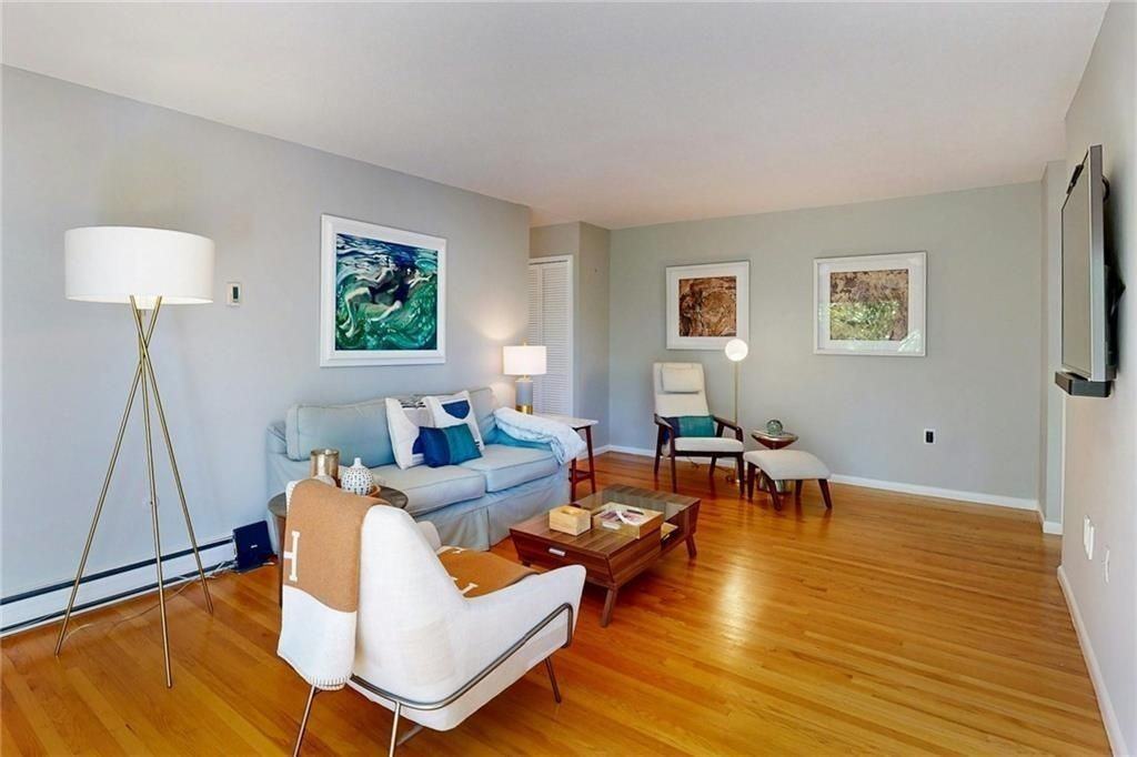 43 Bullocks Point Ave ##4c - Photo 5 of 29