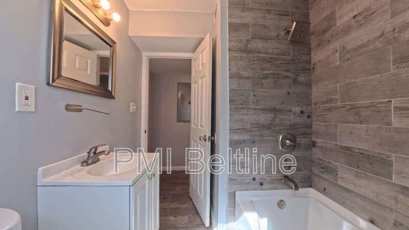 1408 Lyle Ave #A - Photo 2 of 21