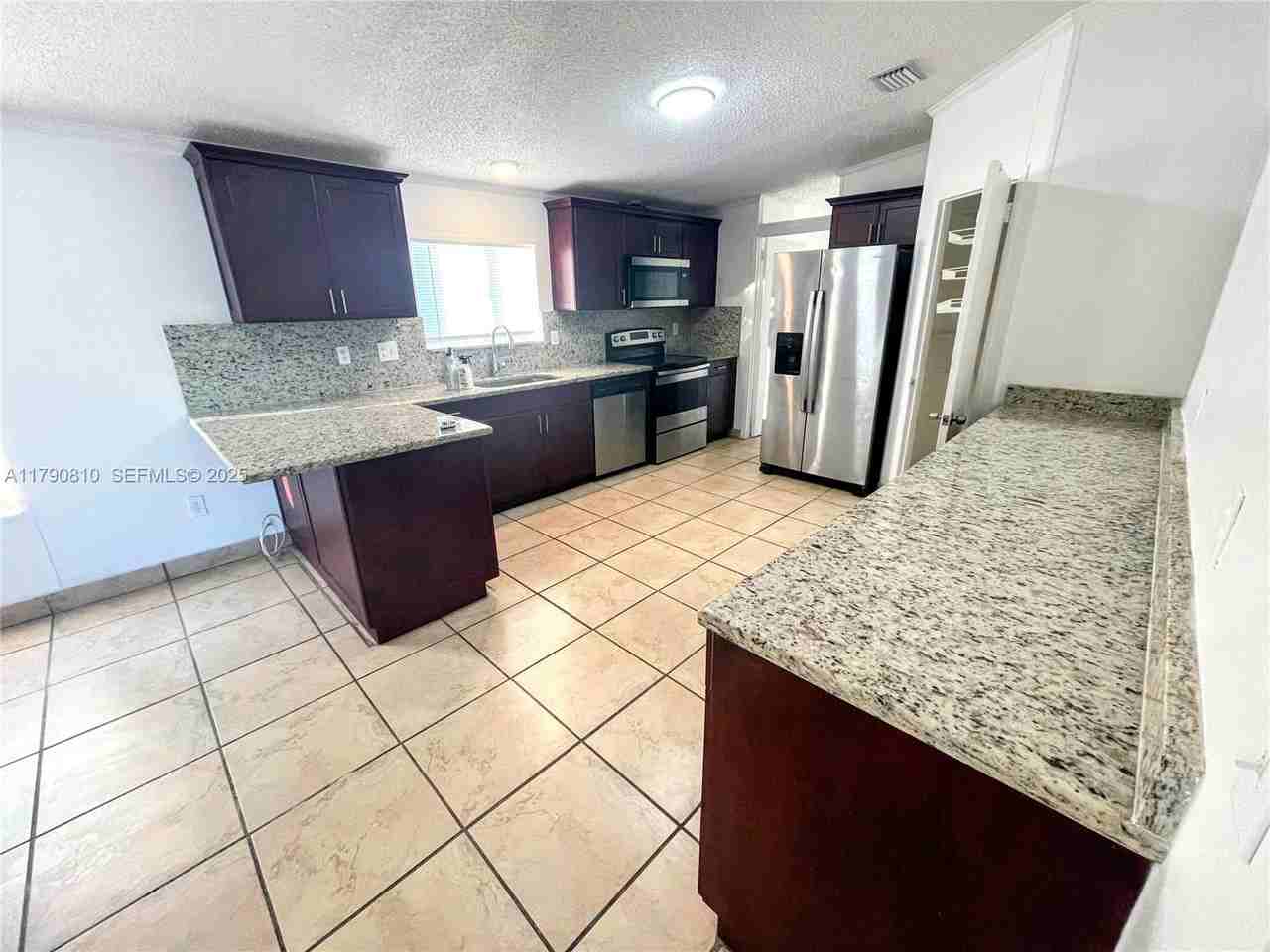 220 Northeast 12th Avenue #34 - Photo 4 of 24