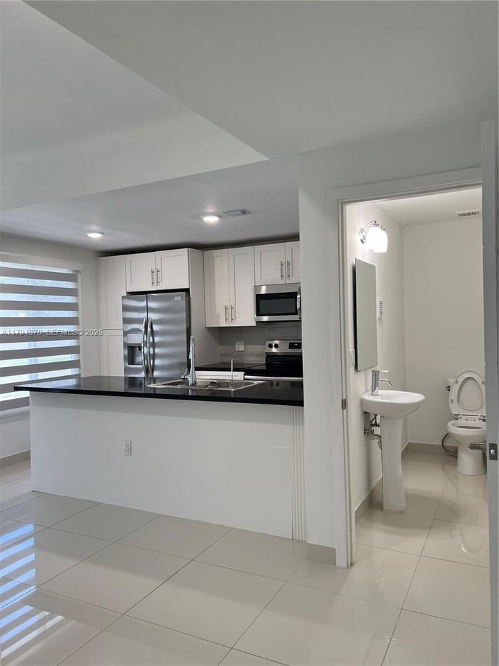 13944 Southwest 259th Way #13944 - Photo 4 of 28